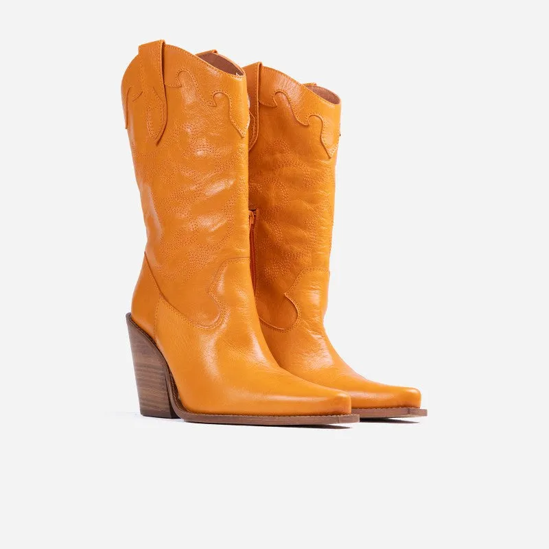 Bonderia Orange Western Boots