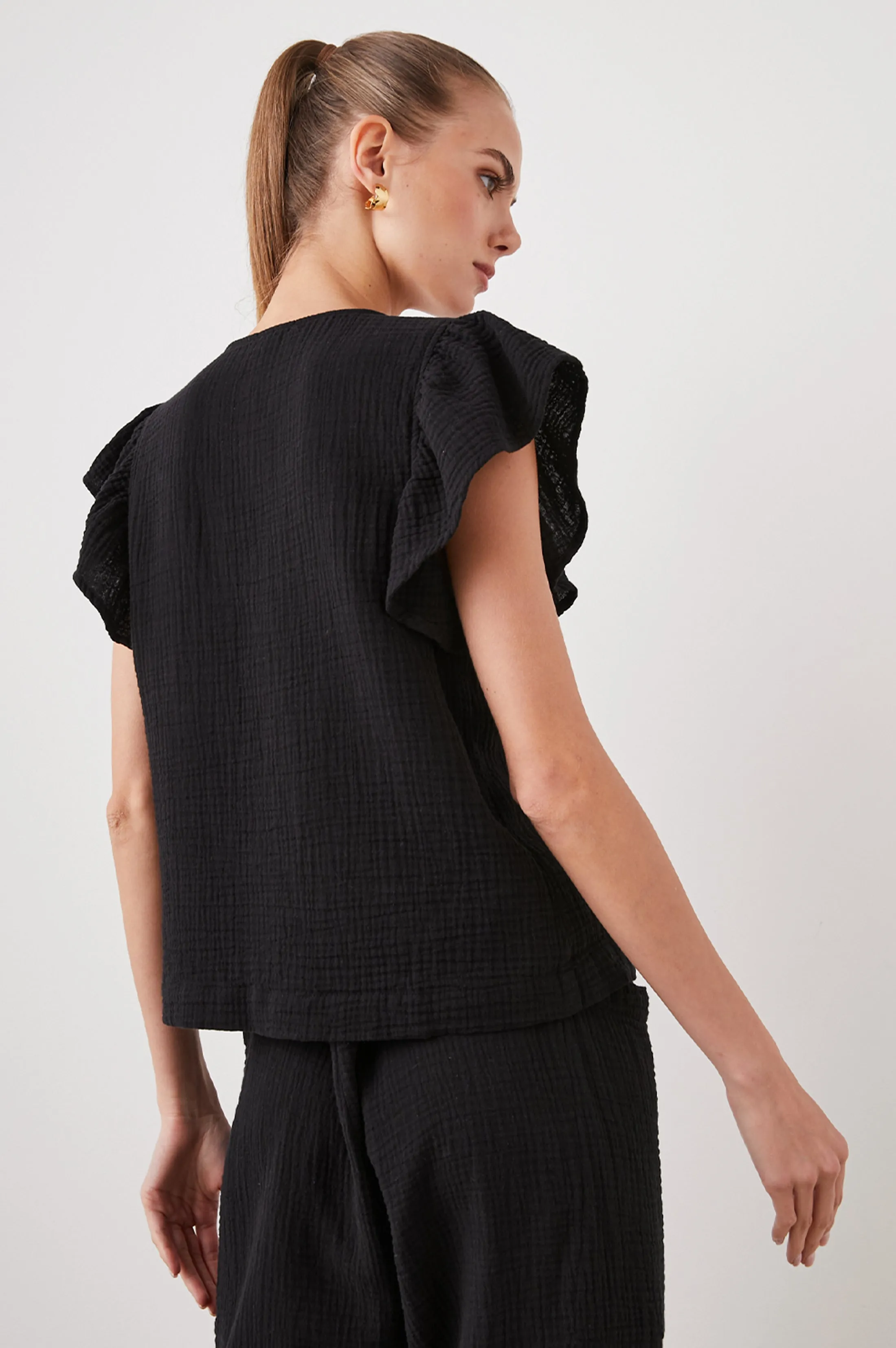 Lela Black Top