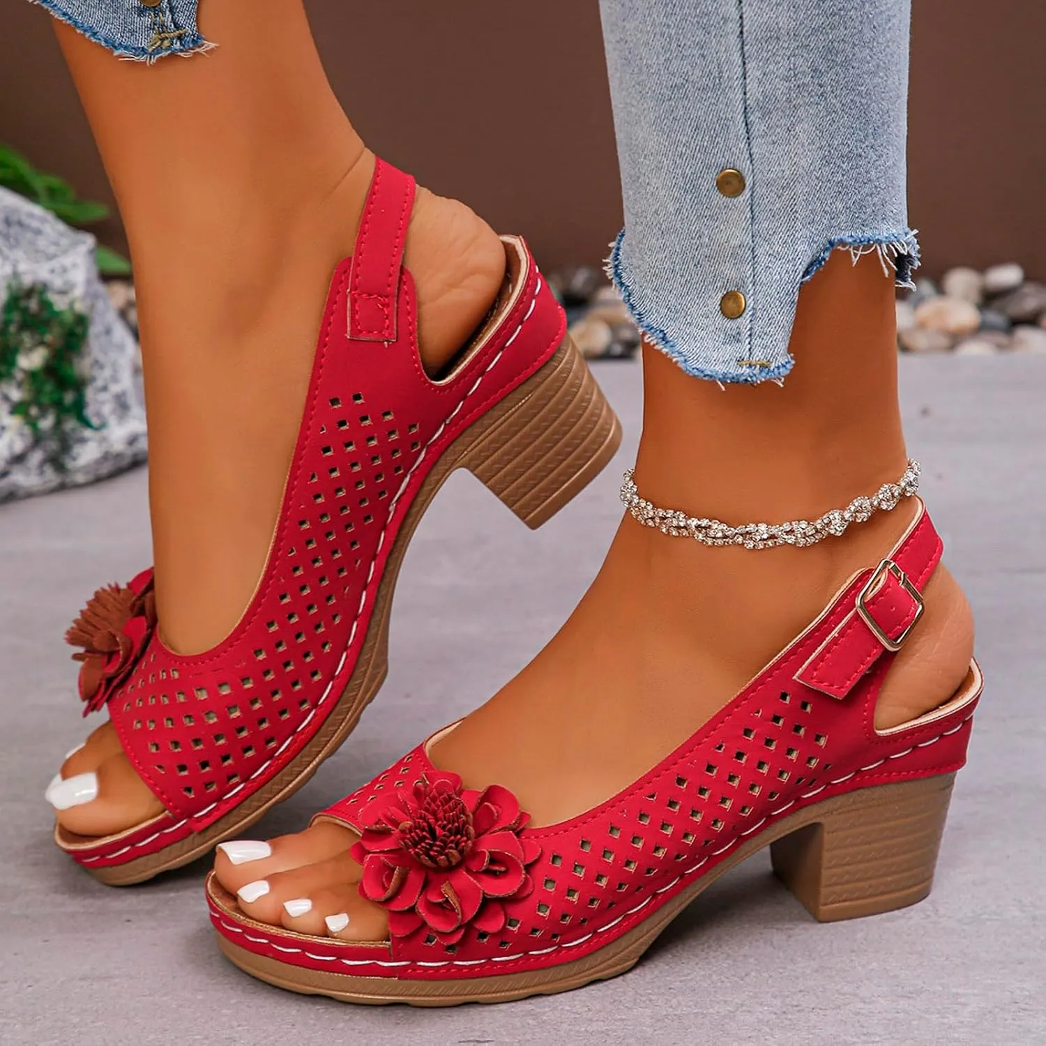 Women's Block Heel Sandals Hollow Out Floral Decor Sandals Casual Beach Sandals Lightweight Platform Wedge Sandal Open Toe Ankle Buckle Strap Chunky Shoes Dressy Summer Shoes